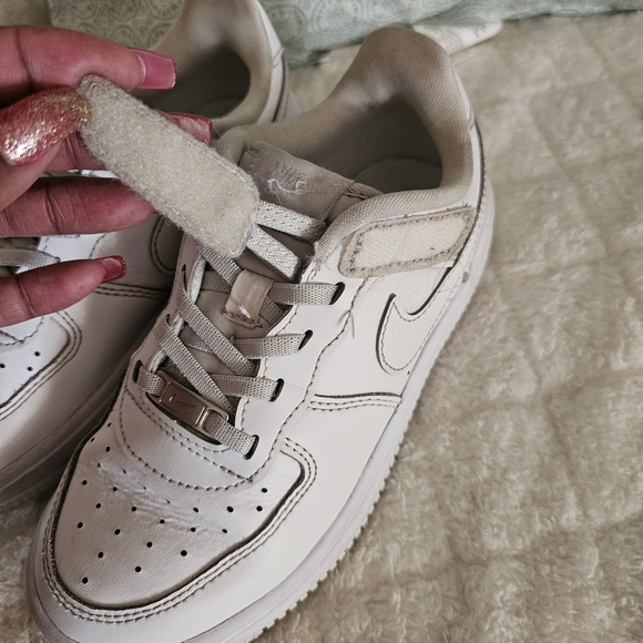 Nike White Kids Sneakers - Picture 3 of 11